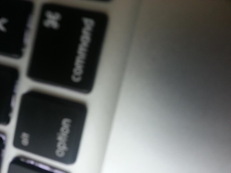 Foto imagem de inclinação da chave do computador