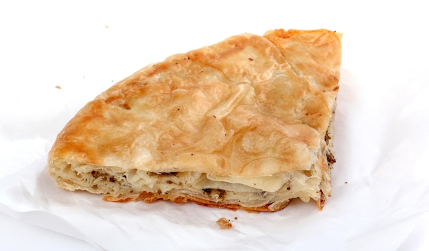 Foto imagem de um burek com carne um alimento tradicional dos balcãs