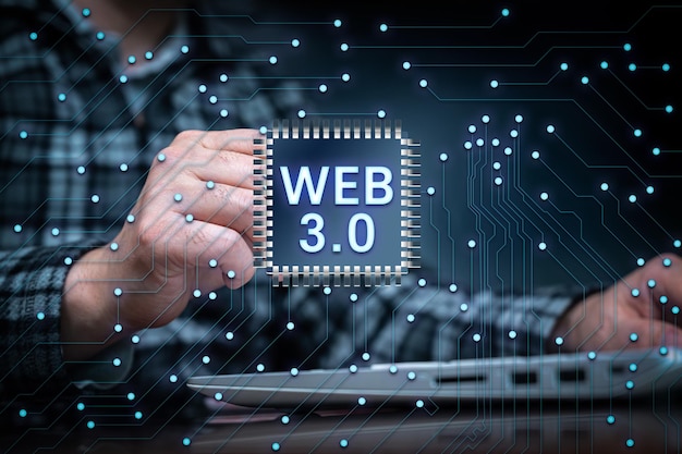 Imagem do conceito Web 30 com um homem usando um laptop Tecnologia e conceito WEB 30