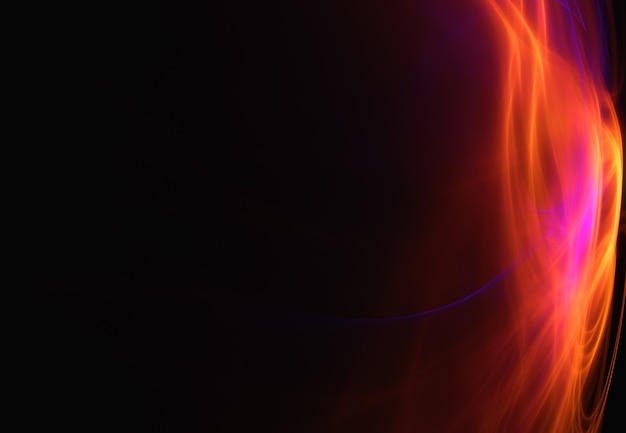 Foto imagen abstracta de fuego, llama en el lado derecho de la imagen, sobre un fondo negro.
