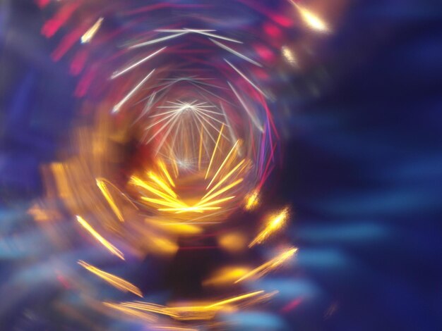 Imagen abstracta de luces iluminadas