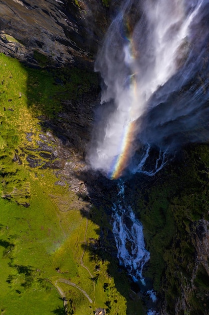 Foto imagen aérea de las cataratas de fallbach, austria