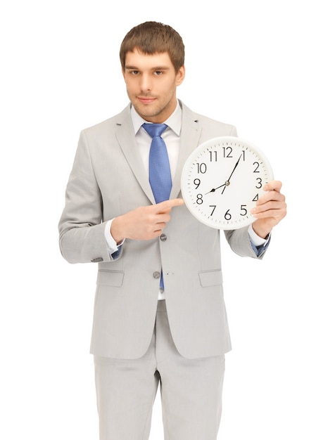 imagen brillante de hombre guapo con reloj