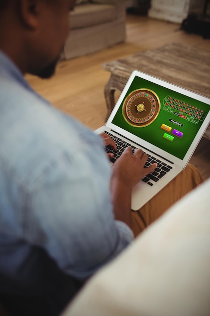 Foto imagen compuesta de juego de ruleta online