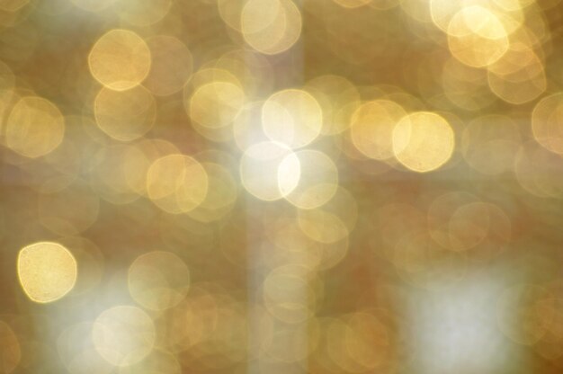 Imagen desfocada de luces iluminadas