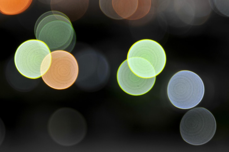 Foto imagen desfocada de luces iluminadas