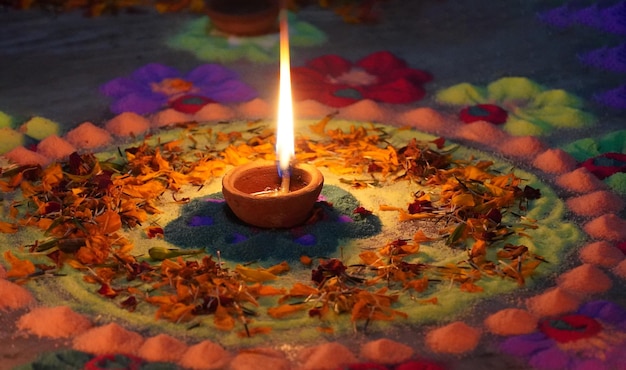 Imagen de Diwali diya en rangloi HD