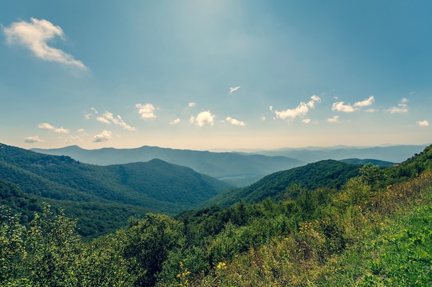 Foto imagen gratuita de las hermosas montañas verdes