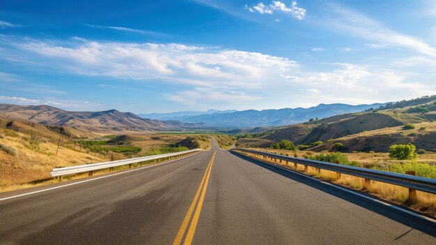 Imagen ilustrativa del paisaje con carretera rural, carretera asfaltada vacía sobre fondo azul cielo nublado. Imagen horizontal multicolor vibrante al aire libre, ilustración generativa de IA