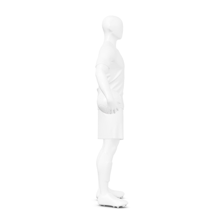 Foto una imagen de un maniquí de fútbol masculino completo con la pelota aislada sobre un fondo blanco