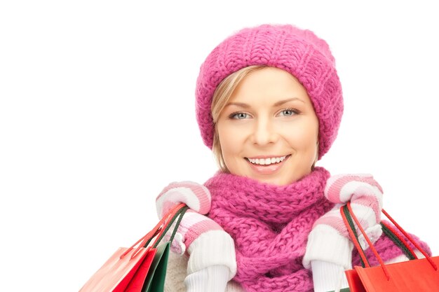 imagen de mujer encantadora con bolsas de la compra