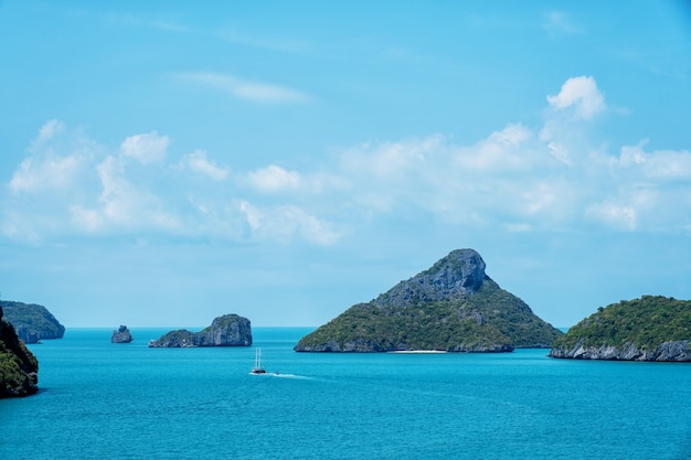 Imagen de paisaje de Mu Koh Angthong, isla de Samui, Surat Thani, Tailandia