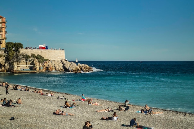 Imagen panorámica de la costa de Niza