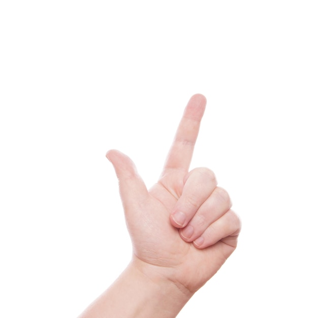 Imagen recortada de una mano gestando contra un fondo blanco
