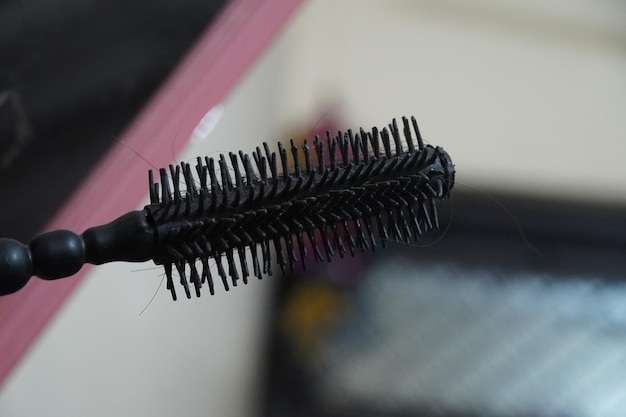 Imágenes de comb and hairs hair loss