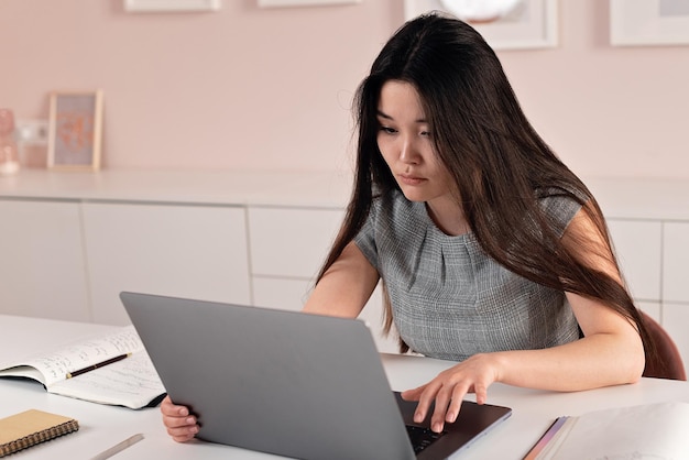 Imágenes de mujeres profesionales