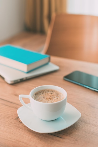 Importância da cafeína e do café para o trabalho freelance