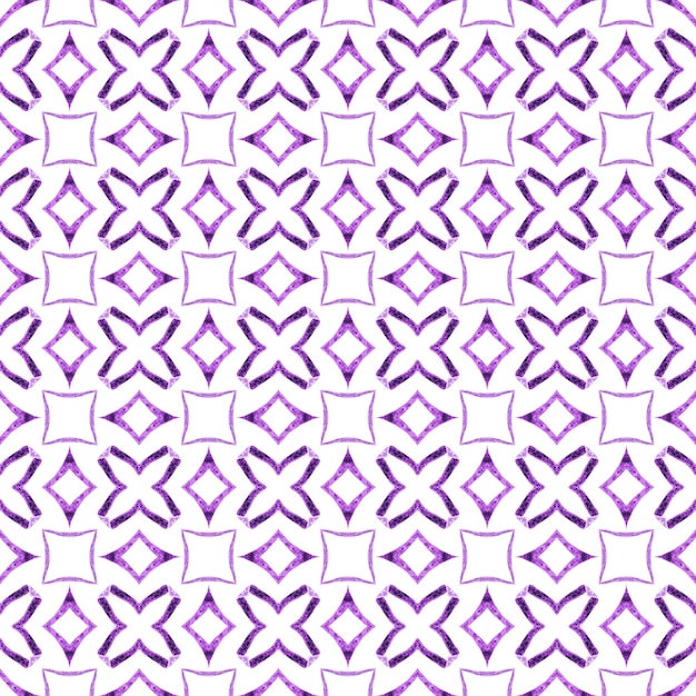 Impresión simétrica lista para textiles, tela para trajes de baño, papel tapiz, envoltura. Diseño de verano morado boho chic bien proporcionado. Patrón sin costuras tropical. Frontera sin costuras tropical dibujada a mano.