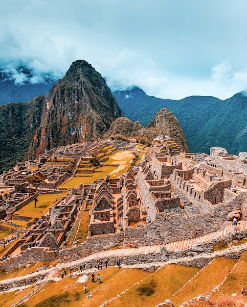 Foto impresionante paisaje de la antigua y majestuosa ciudad de machu picchu