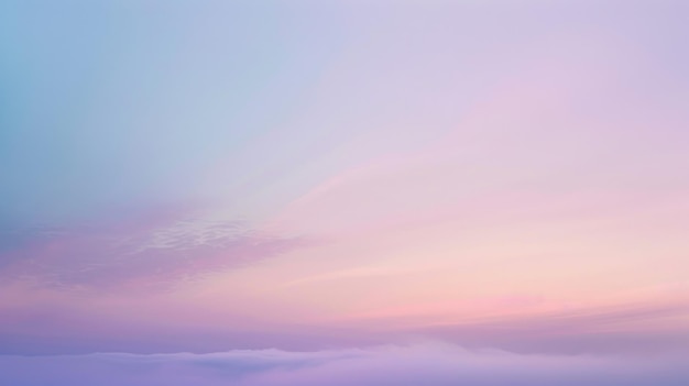 Foto impresionante vista del cielo durante la puesta de sol con nubes y vibrantes tonos de rosa y púrpura