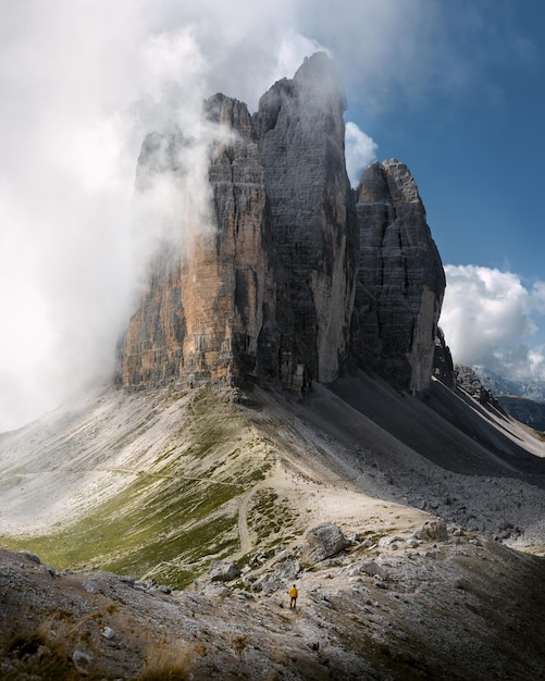 Foto impresionante vista de las montañas de los alpes italianos trecime di lavadero