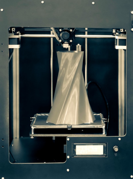 Impresora automática tridimensional d realiza plástico