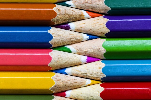 Impressionante close-up de lápis coloridos para desenho