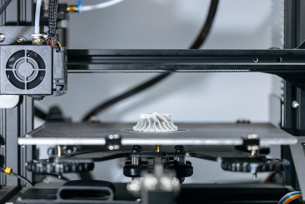 Impressora 3D moderna impressão de peças plásticas turbina impressa em 3D