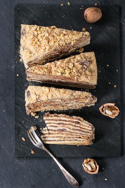 In Scheiben geschnittener selbst gemachter Honey Cake