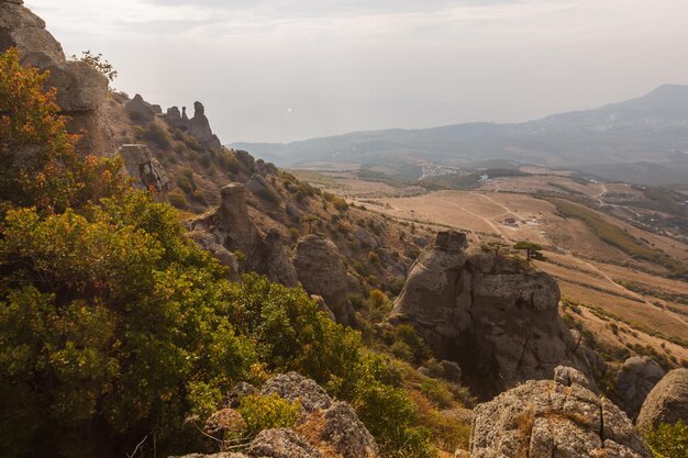 Inclinação da montanha do maciço de Demerdzhi