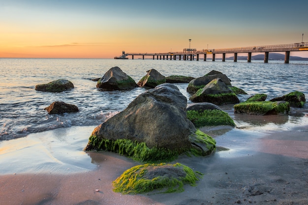 Increíble amanecer en la playa