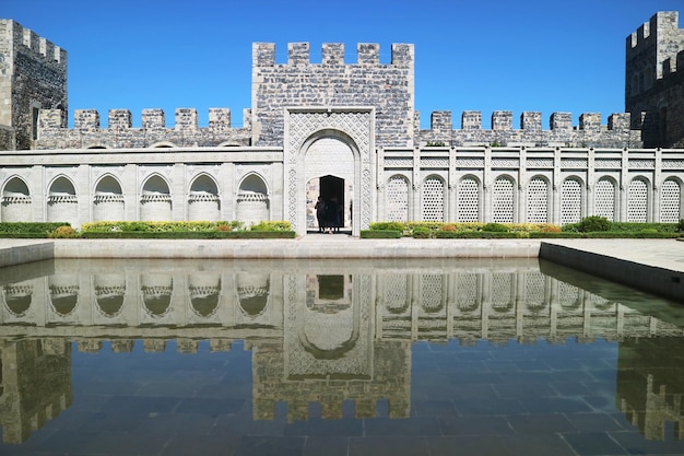 Increíble arquitectura otomana dentro de la fortaleza de Ratati, también conocida como castillo de Akhaltsikhe en Georgia