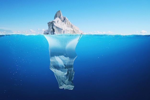 Increíble y hermoso iceberg blanco con una vista submarina en el océano Concepto de la punta del iceberg Peligro oculto bajo el agua Glaciares que se derriten