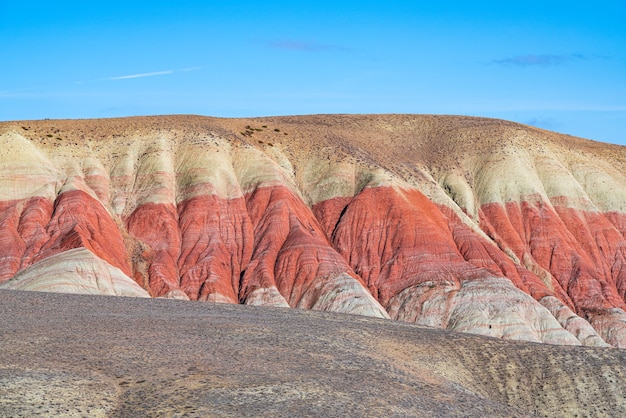 Foto incríveis lindas paisagens de montanhas vermelhas