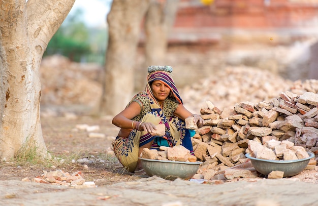 Indische Arbeiterin in Agra, Indien