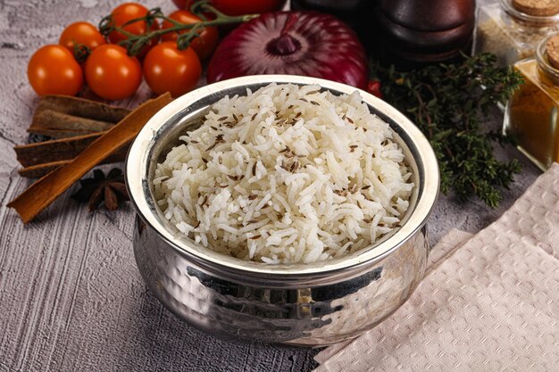 Foto indische küche jeera basmati reis