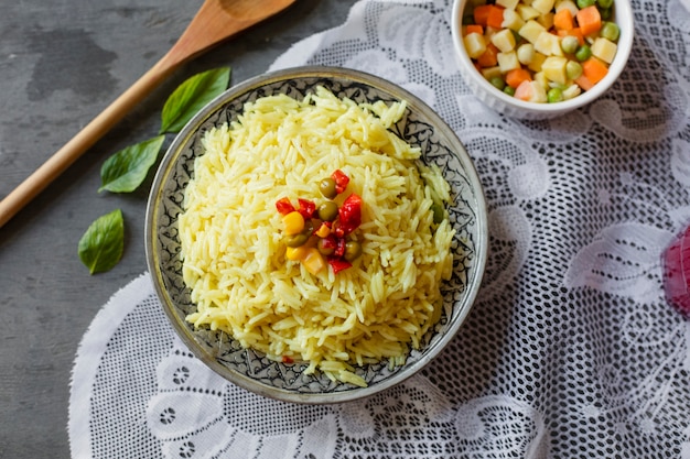 Indisches Reisgericht der flachen Lage