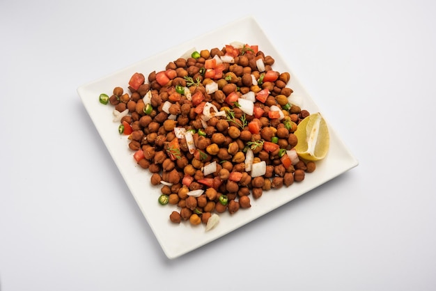 Indisches Straßenfrühstück Chana Chaat, auch bekannt als Chana Masala Chola Chana chaat
