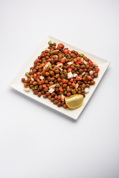 Indisches Straßenfrühstück Chana Chaat, auch bekannt als Chana Masala Chola Chana chaat