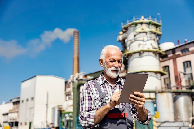 Indústria pesada e gerenciamento de tecnologia moderna