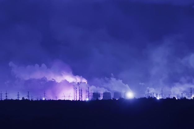 industria de la pipa de humo de la noche del paisaje / paisaje de la fábrica horizontal, contaminación del concepto, humo, ecología