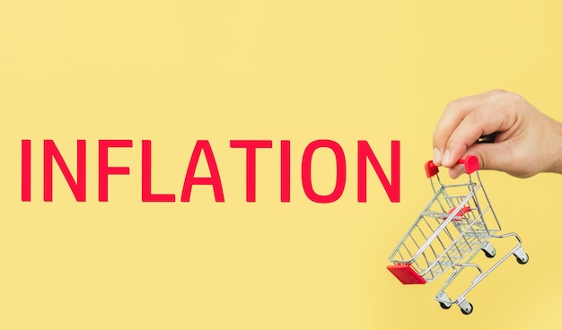 Inflation des leeren Einkaufswagens und Anstieg des Lebensmittelpreises