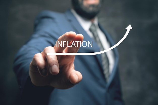 INFLATION und Pfeil nach oben Das Konzept der steigenden Inflation