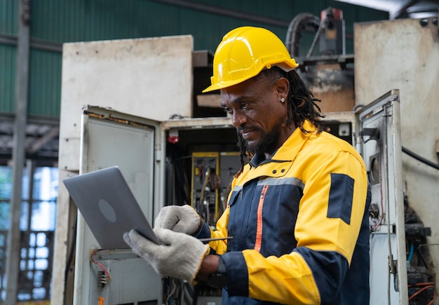 ingeniero africano