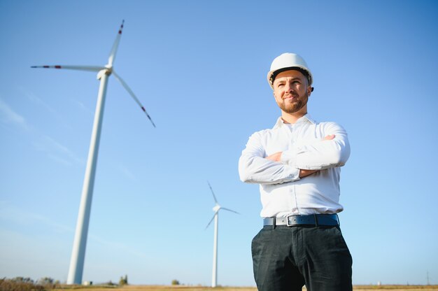 Ingeniero Técnico en Estación Generadora de Energía de Turbinas Eólicas