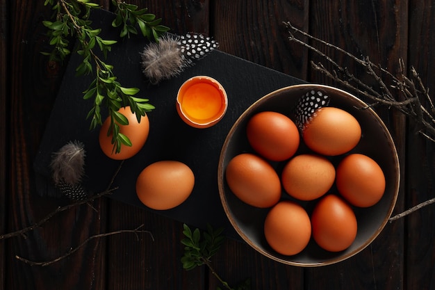 Ingrediente para cozinhar pratos ovos vista superior