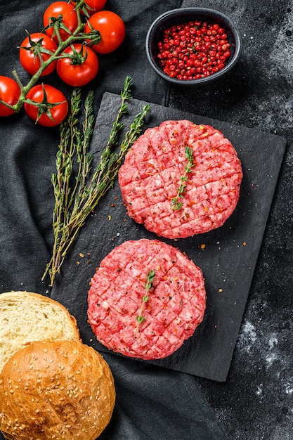 Foto ingredientes para cocinar hamburguesas.