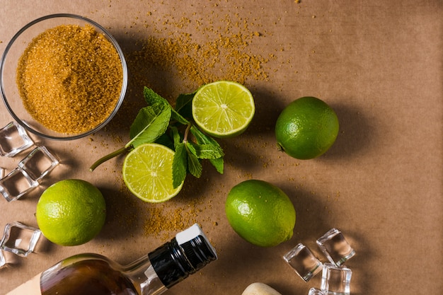 Ingredientes para un cóctel mojito