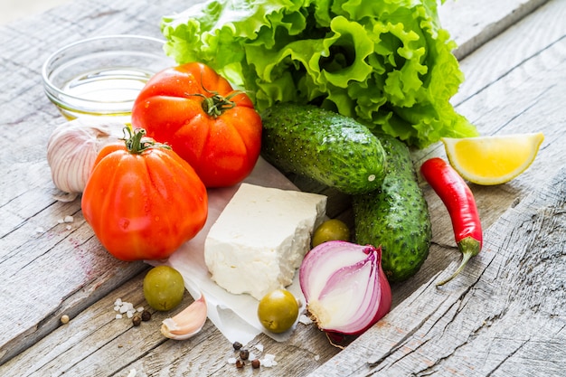 Foto ingredientes da salada grega