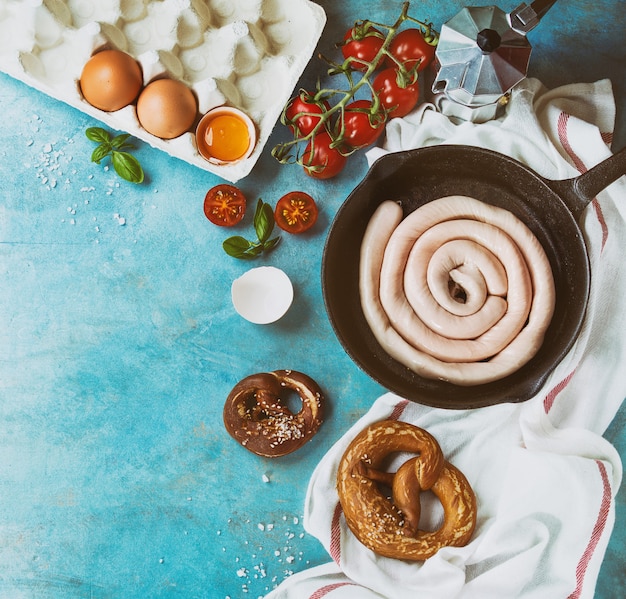 Ingredientes para el desayuno con chorizo